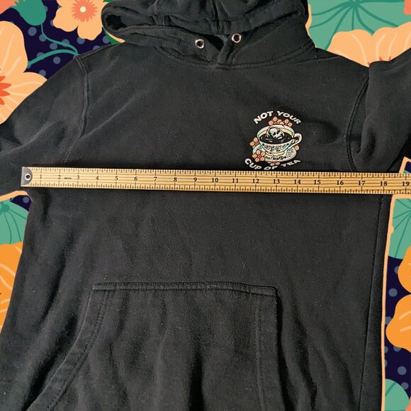 Last Call Co. "Not Your Cup of Tea" Skull Graphic Hoodie, approx. size unisex S - Picture 4 of 8